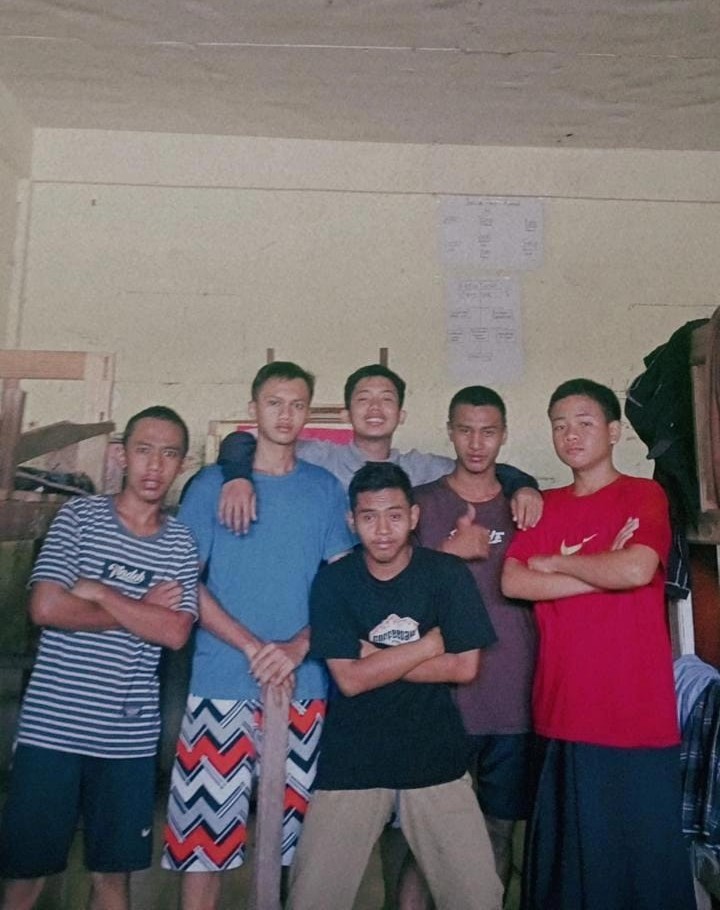 Kalah Menang Tetap Bersama